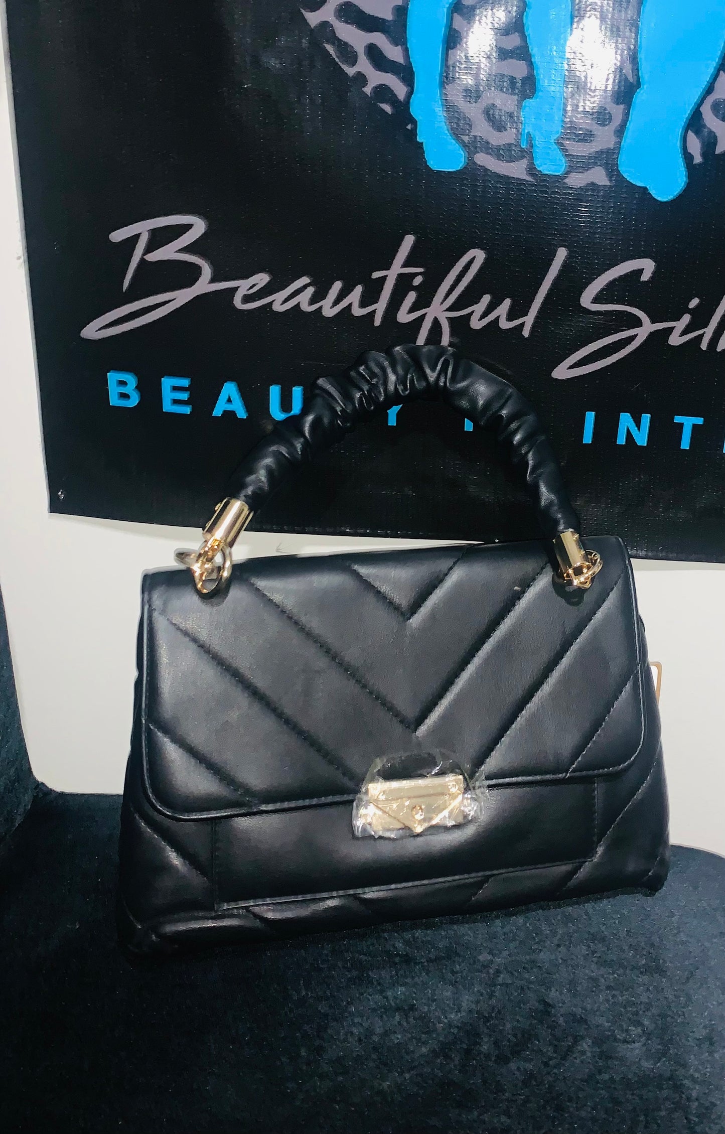 I’m her’s black handbag